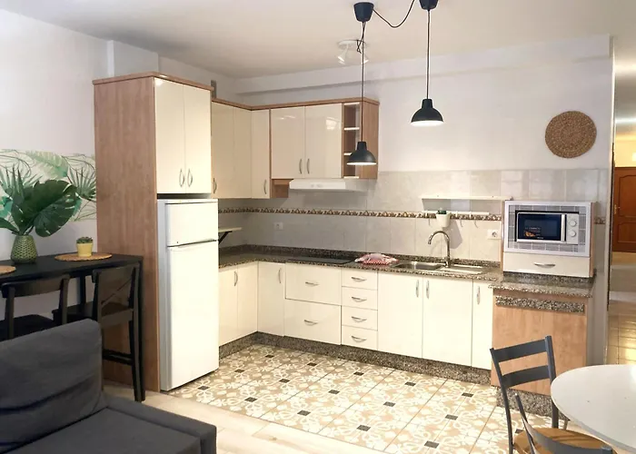 Velarde Deluxe Beach Flat Bycanary365