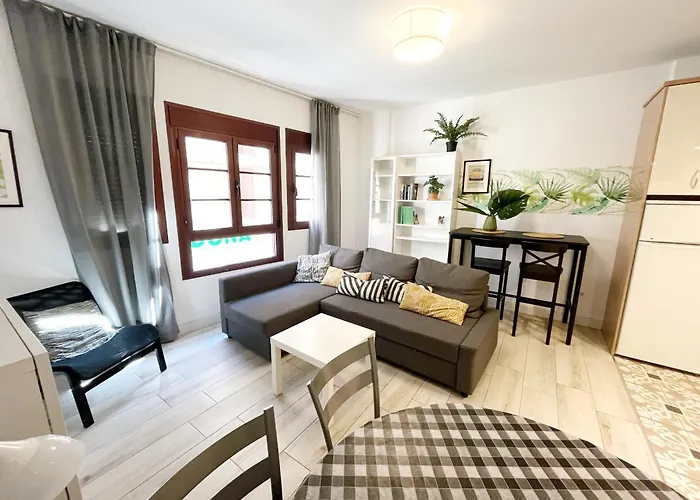 Velarde Deluxe Beach Flat Bycanary365